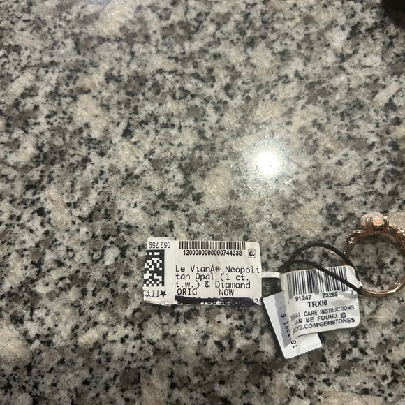 LE VIAN “Neopolitan Opal & Diamond Twist Ring in 14k Rose Gold” Size 7 - Picture 9 of 10
